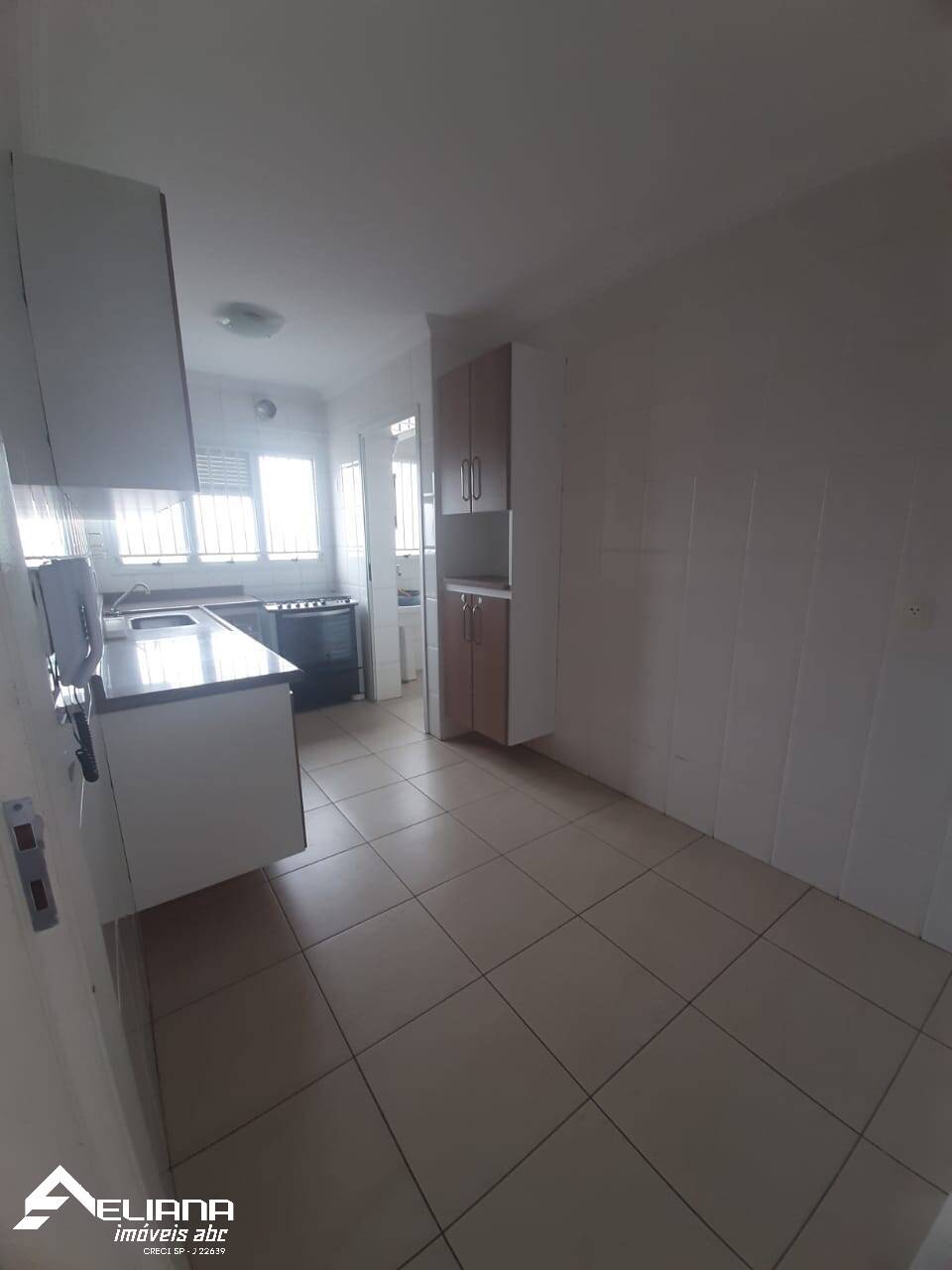 Apartamento à venda com 3 quartos, 120m² - Foto 11