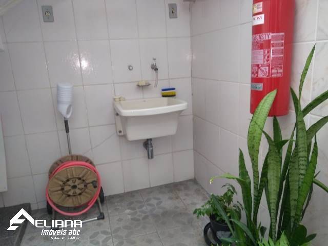 Sobrado à venda com 3 quartos, 220m² - Foto 23