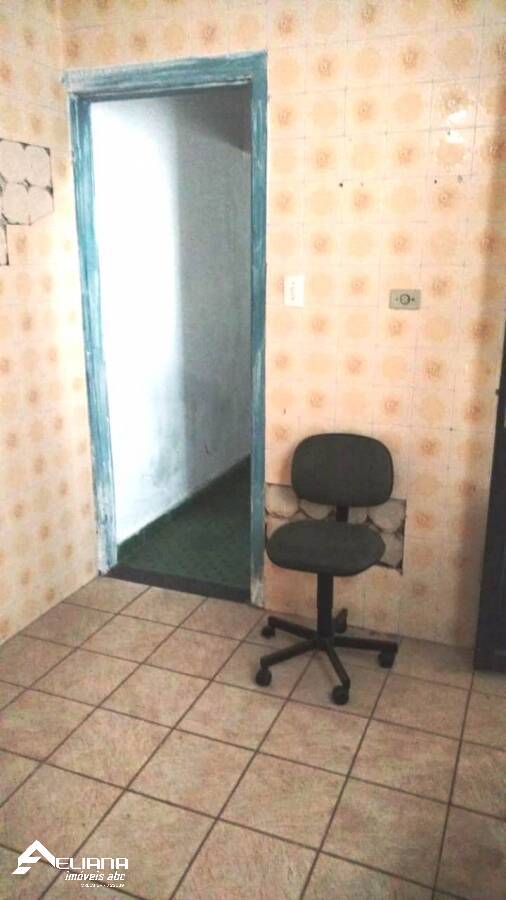 Sobrado à venda com 2 quartos, 160m² - Foto 13