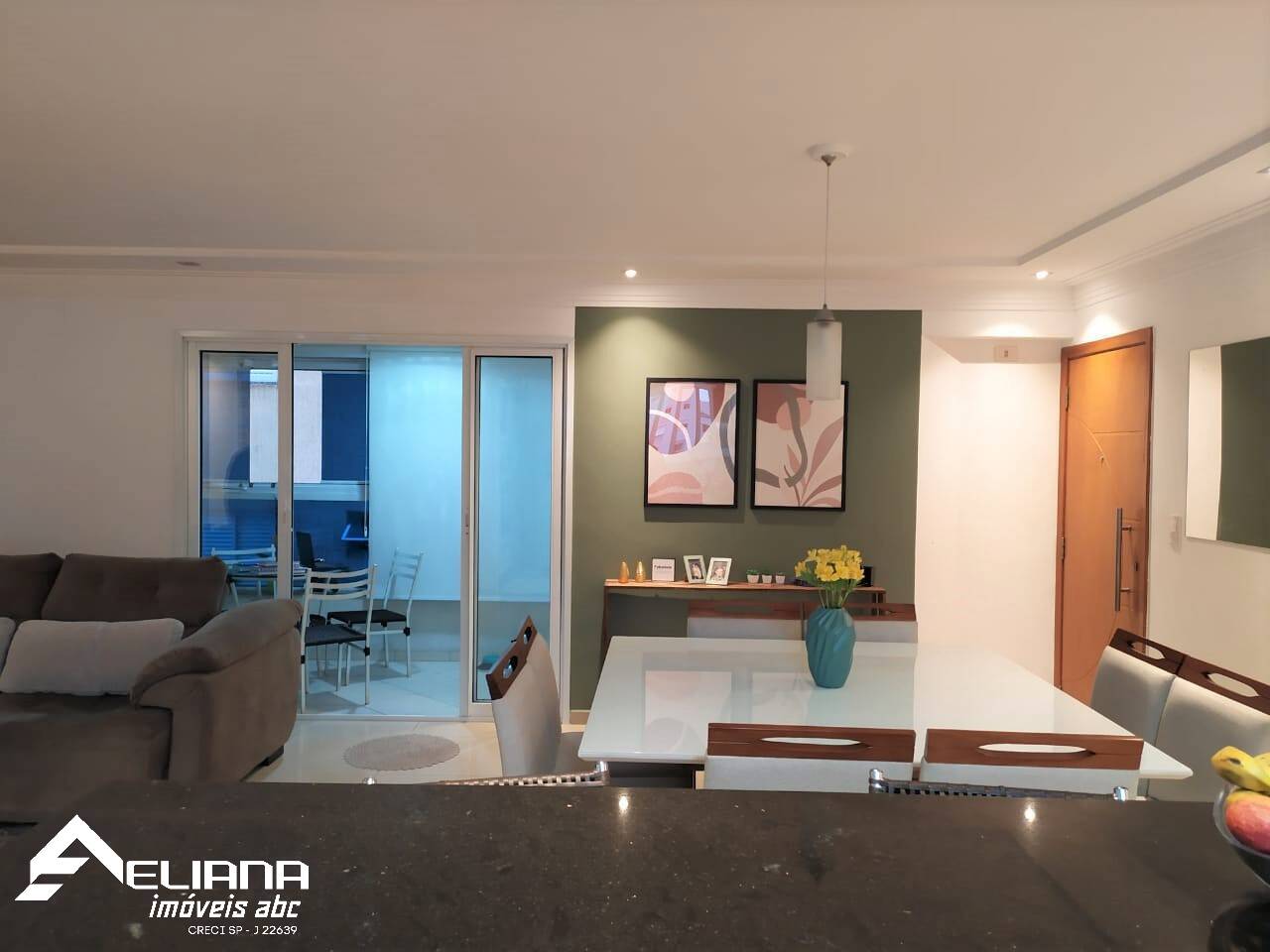 Apartamento à venda com 3 quartos, 139m² - Foto 1