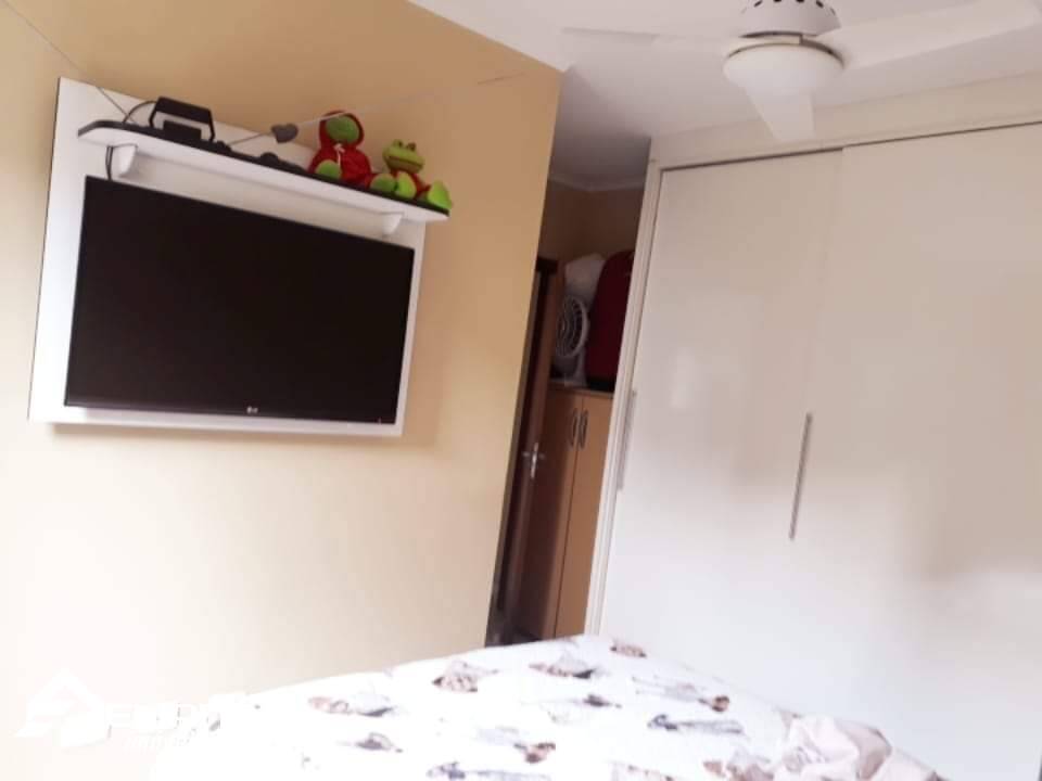 Apartamento à venda com 2 quartos, 72m² - Foto 10