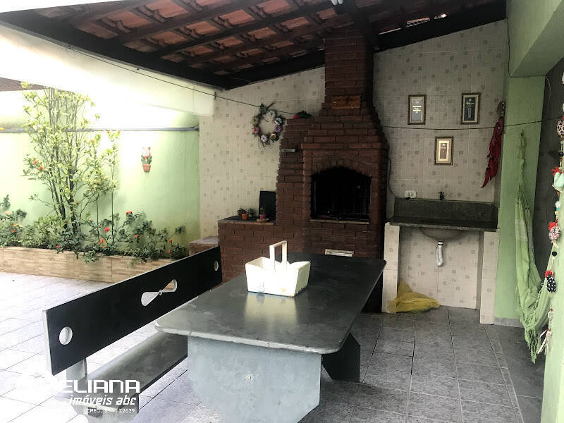 Sobrado à venda com 3 quartos, 250m² - Foto 11