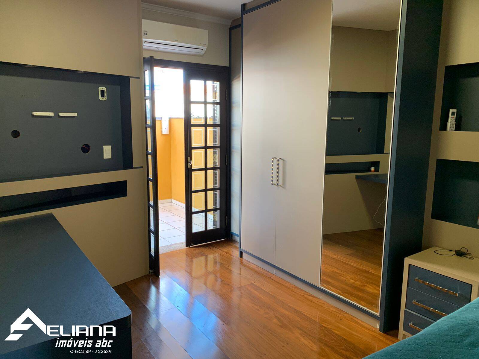 Sobrado à venda com 3 quartos, 240m² - Foto 11