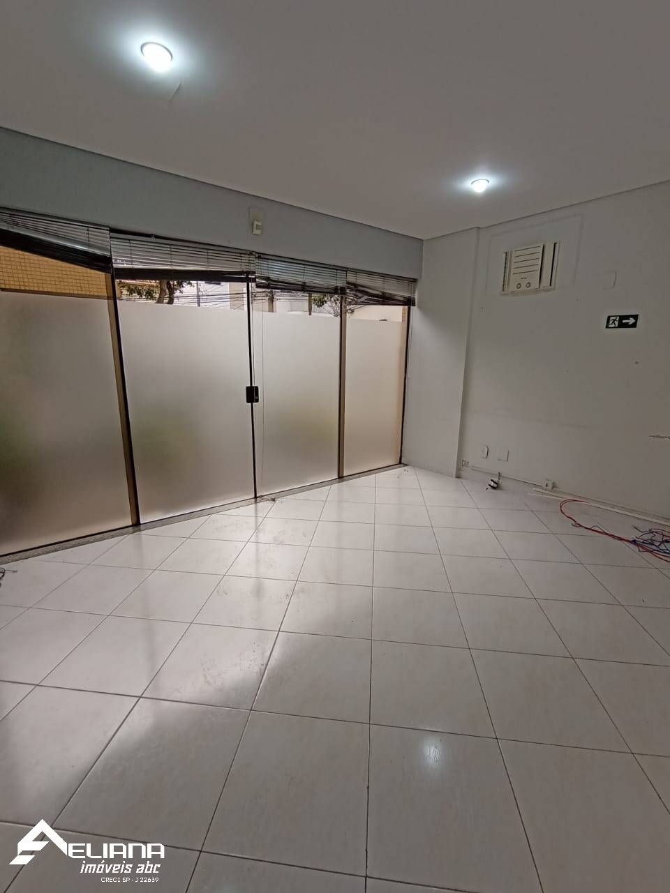 Conjunto Comercial-Sala à venda, 73078m² - Foto 4