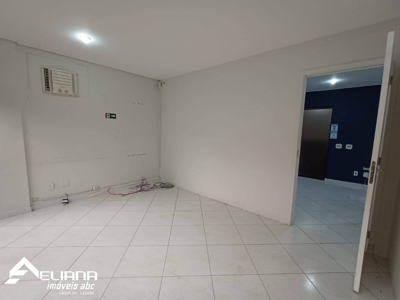 Conjunto Comercial-Sala à venda, 73078m² - Foto 6