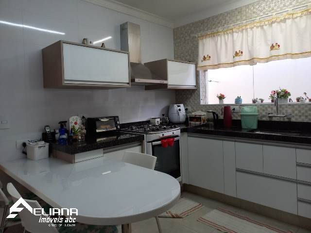 Casa à venda com 3 quartos, 360m² - Foto 16