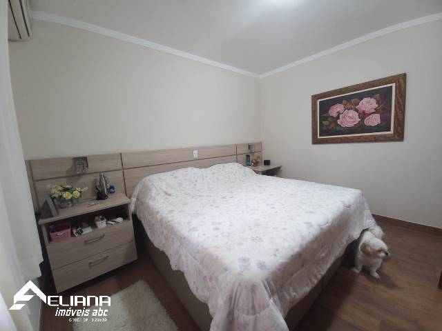 Casa à venda com 3 quartos, 360m² - Foto 25