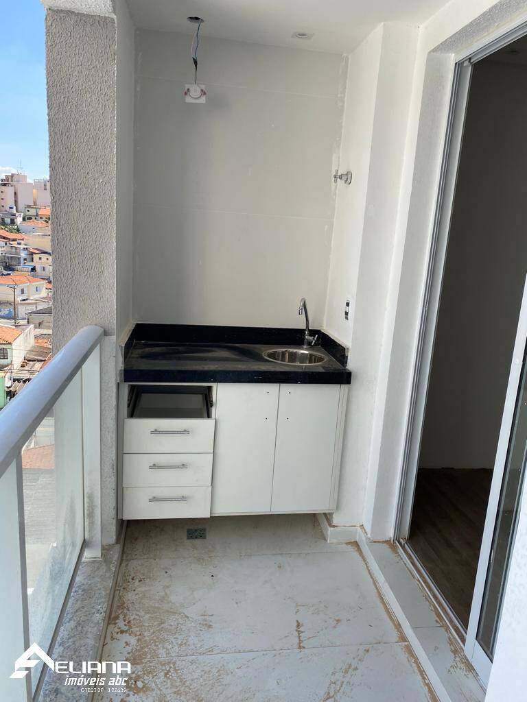 Apartamento à venda com 2 quartos, 64m² - Foto 2