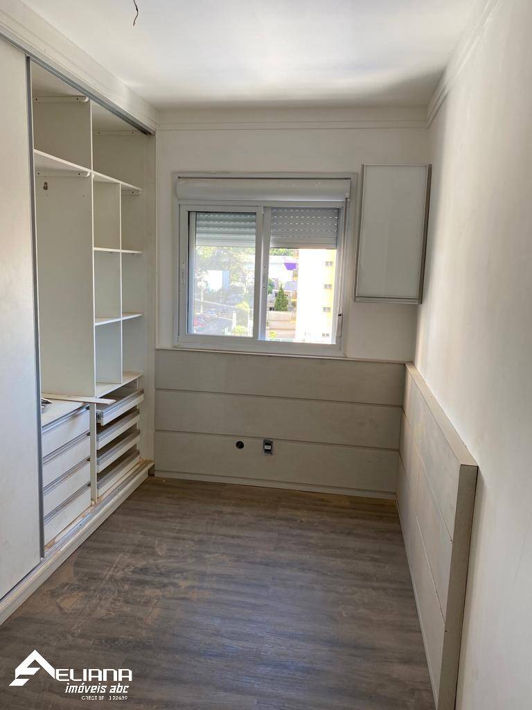 Apartamento à venda com 2 quartos, 64m² - Foto 8