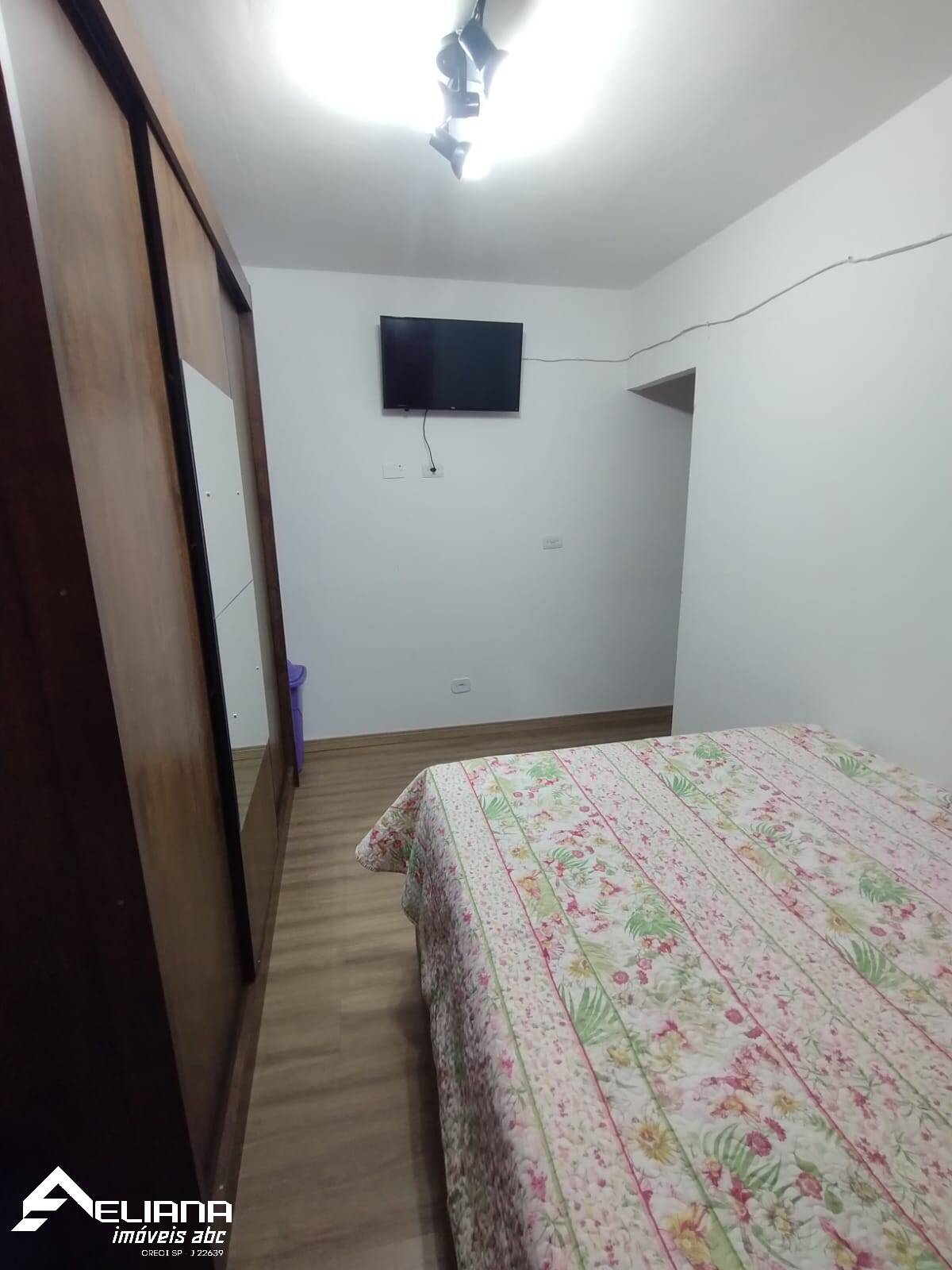 Apartamento à venda com 2 quartos, 57m² - Foto 5