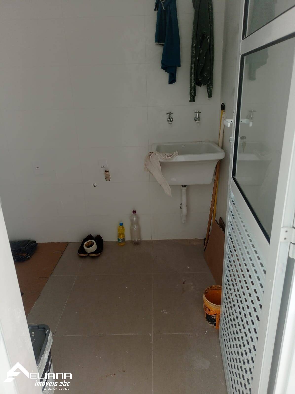 Sobrado à venda com 3 quartos, 200m² - Foto 9