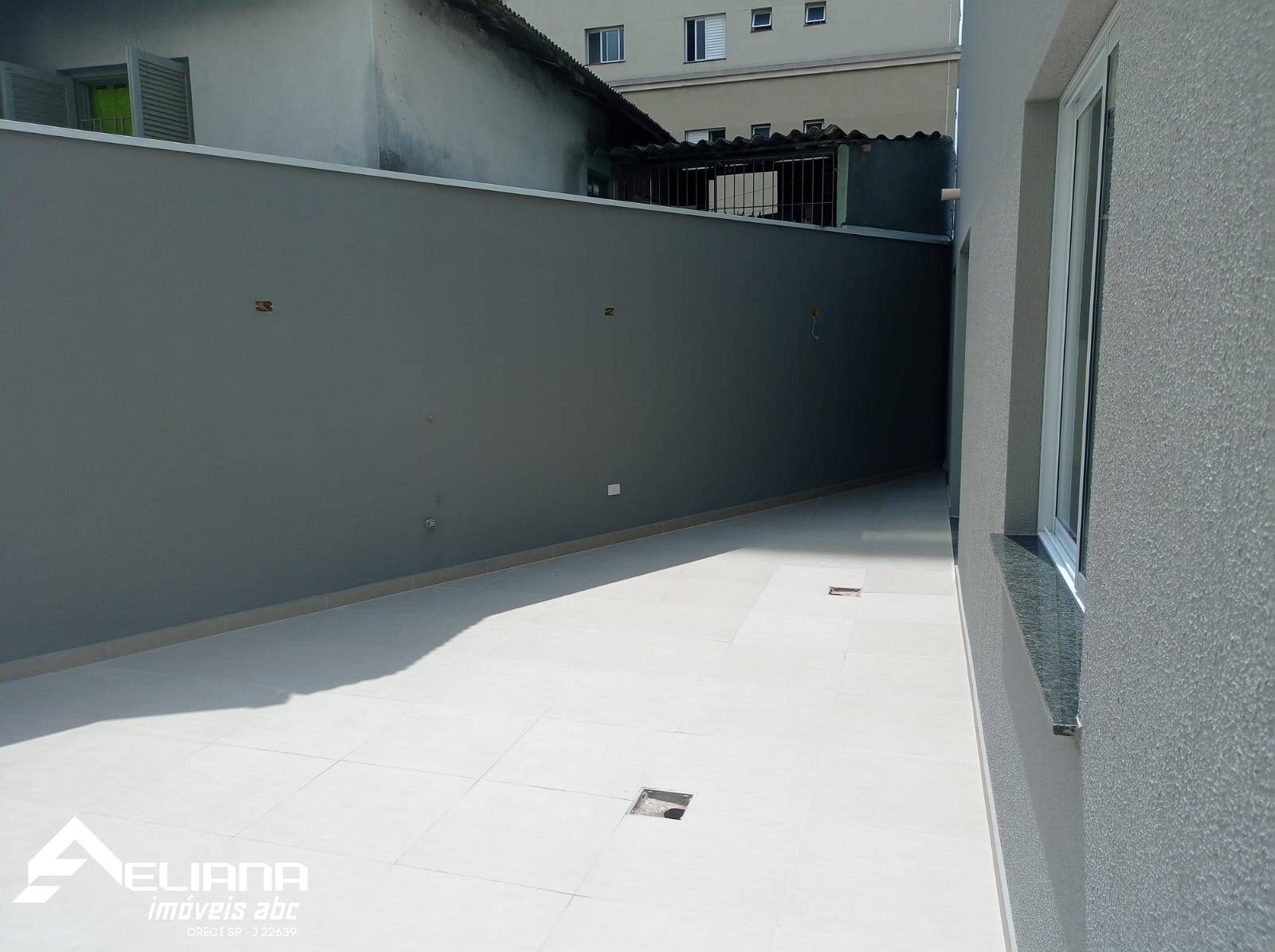 Sobrado à venda com 3 quartos, 200m² - Foto 4