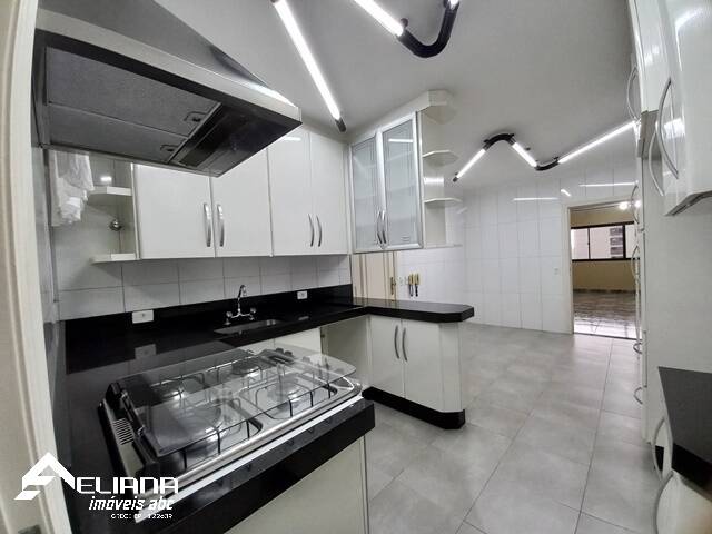 Apartamento para alugar com 3 quartos, 160m² - Foto 8