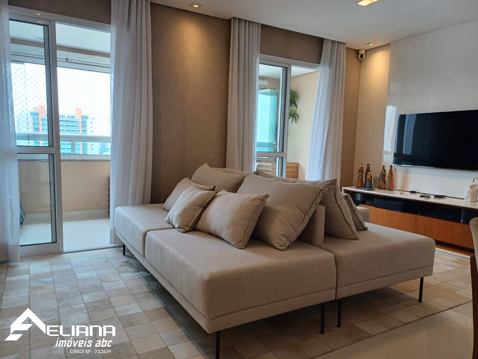 Apartamento à venda com 2 quartos, 79m² - Foto 4