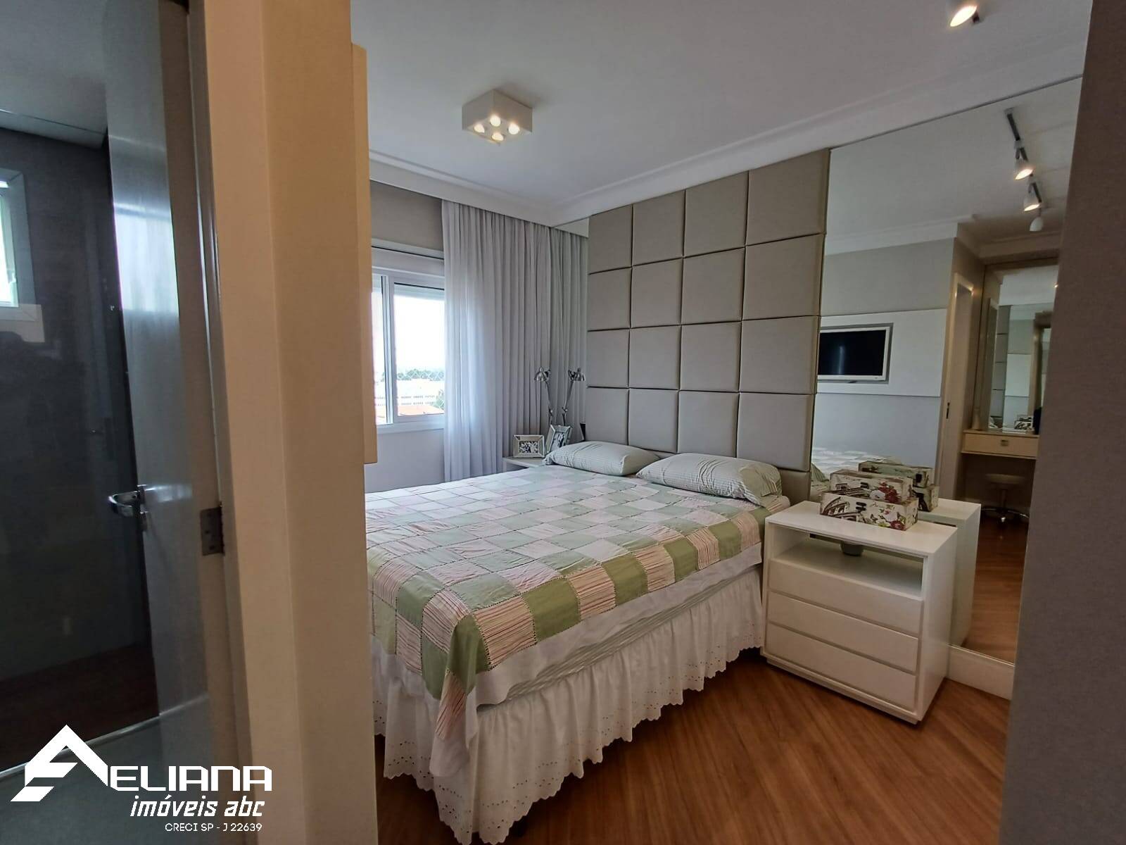 Apartamento à venda com 2 quartos, 79m² - Foto 28