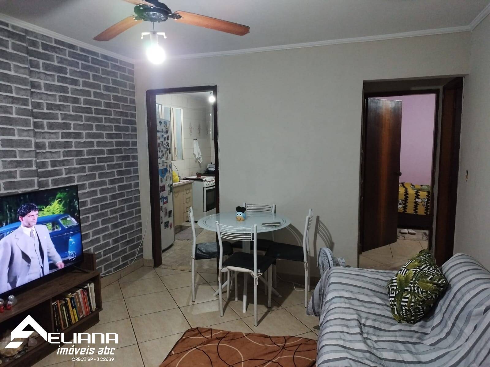 Apartamento à venda com 2 quartos, 50m² - Foto 3