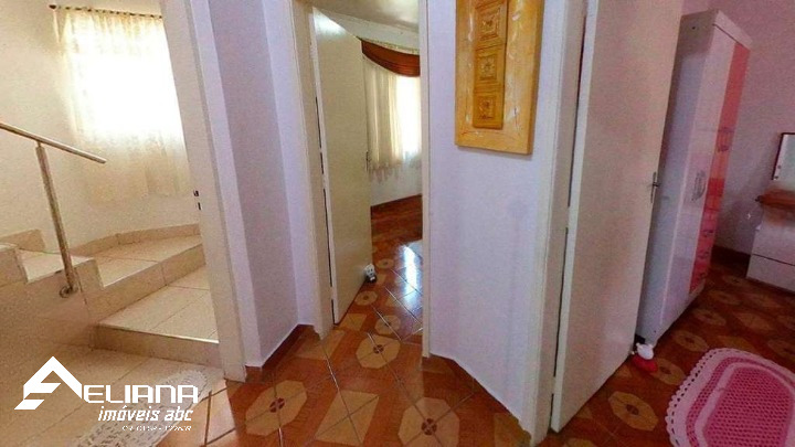 Sobrado à venda com 3 quartos, 200m² - Foto 5