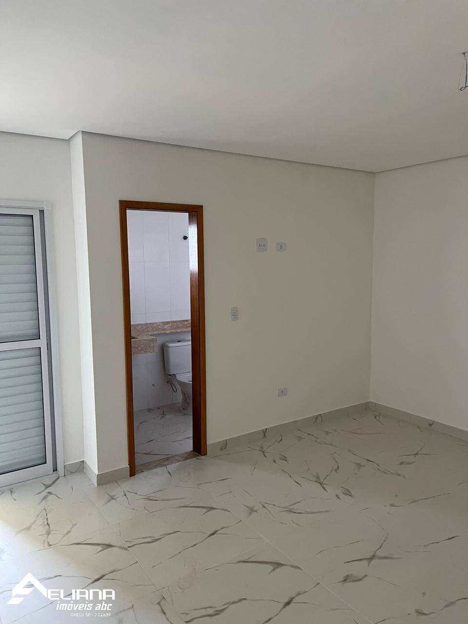 Apartamento à venda com 3 quartos, 186m² - Foto 15