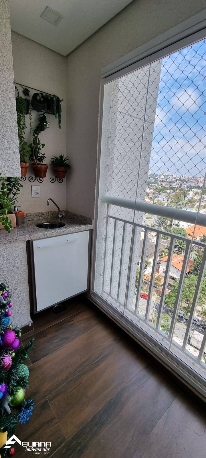 Apartamento à venda com 2 quartos, 65m² - Foto 2