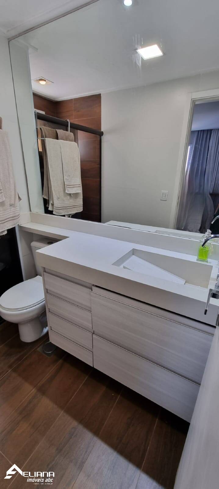 Apartamento à venda com 2 quartos, 65m² - Foto 12