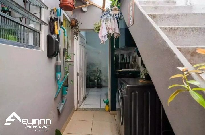 Sobrado à venda com 2 quartos, 173m² - Foto 17