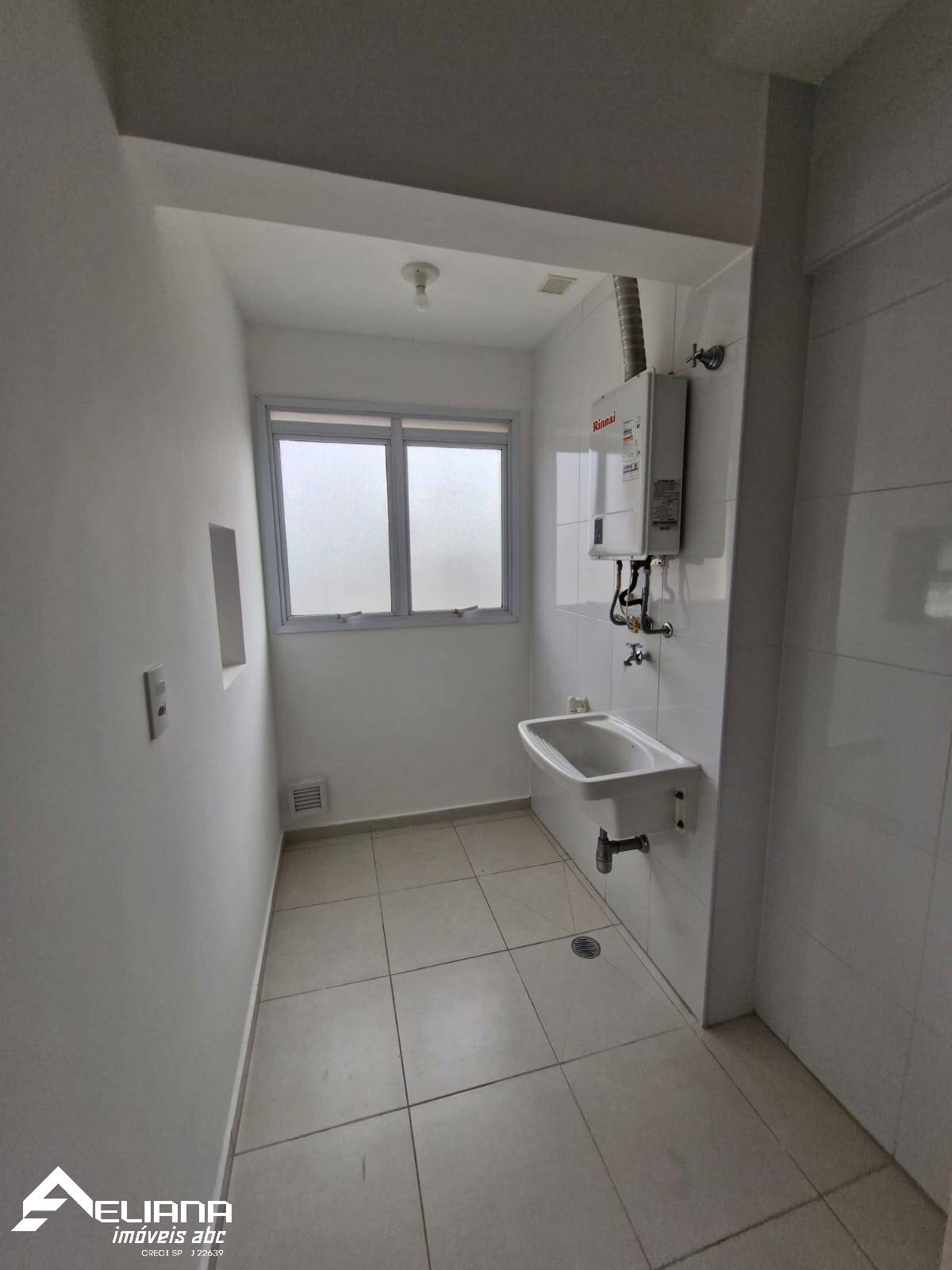 Apartamento à venda com 2 quartos, 70m² - Foto 10