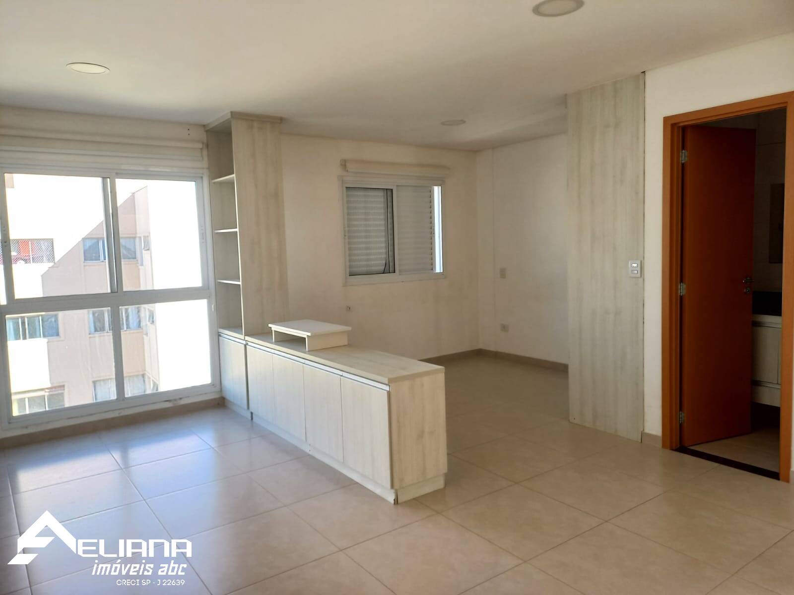 Apartamento à venda com 1 quarto, 37m² - Foto 1