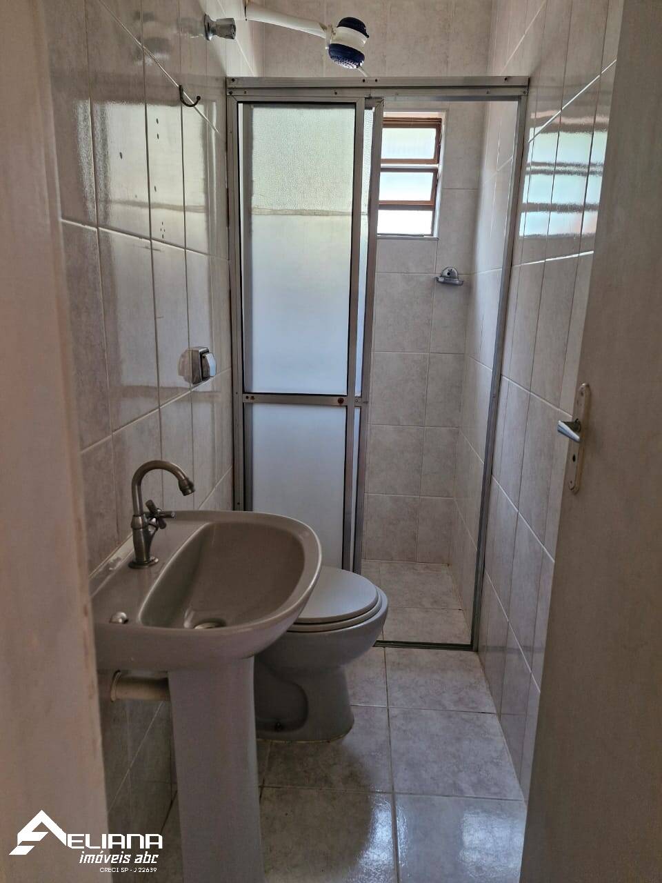 Casa à venda com 2 quartos, 150m² - Foto 12