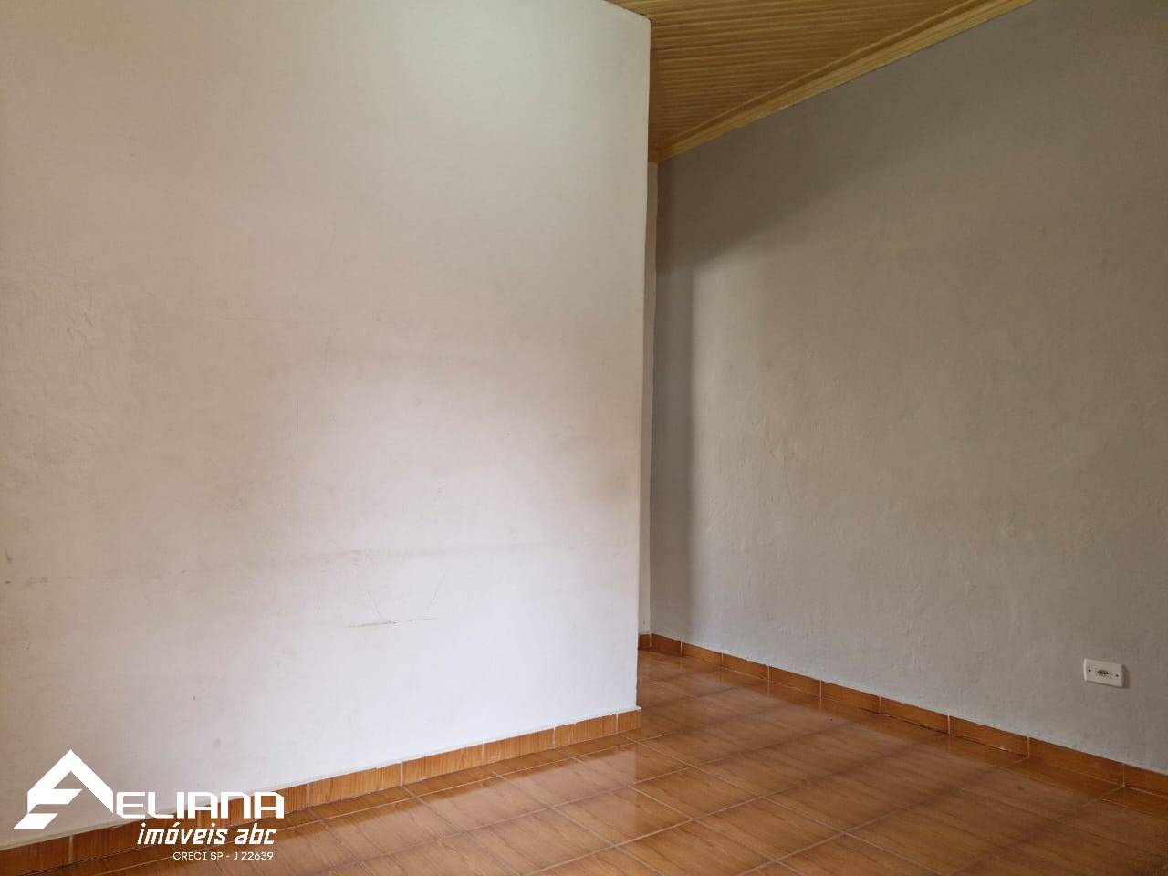 Casa à venda com 2 quartos, 150m² - Foto 10