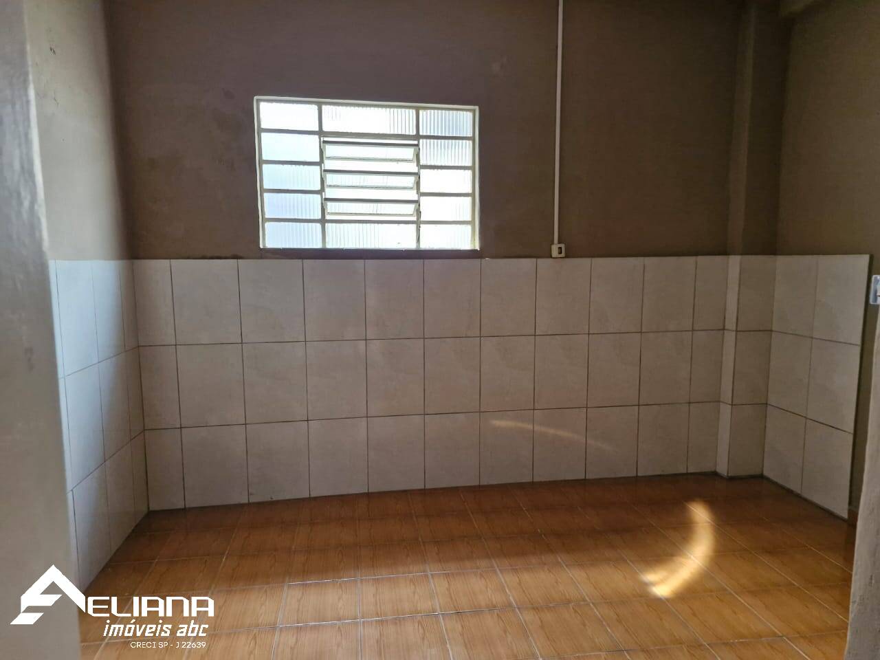 Casa à venda com 2 quartos, 150m² - Foto 11