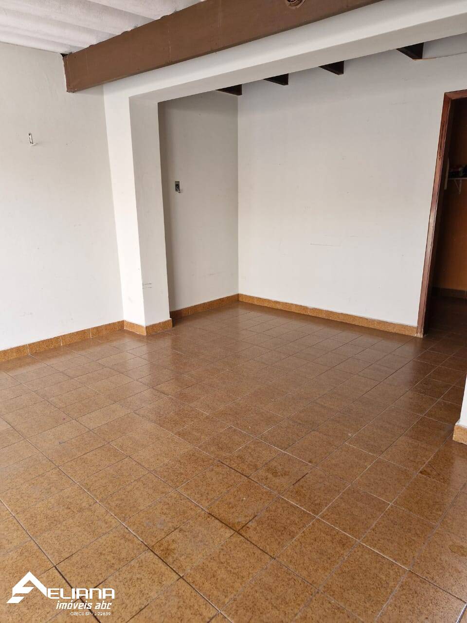 Casa à venda com 2 quartos, 150m² - Foto 9