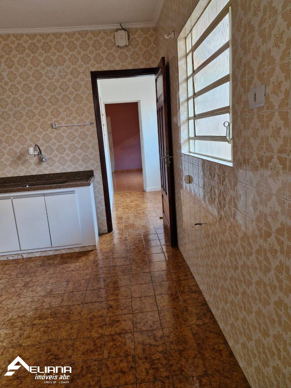 Casa à venda com 2 quartos, 150m² - Foto 5