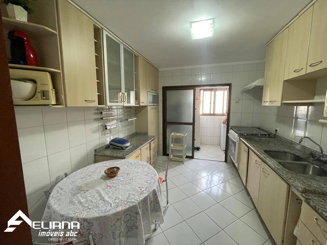 Apartamento à venda com 3 quartos, 118m² - Foto 11