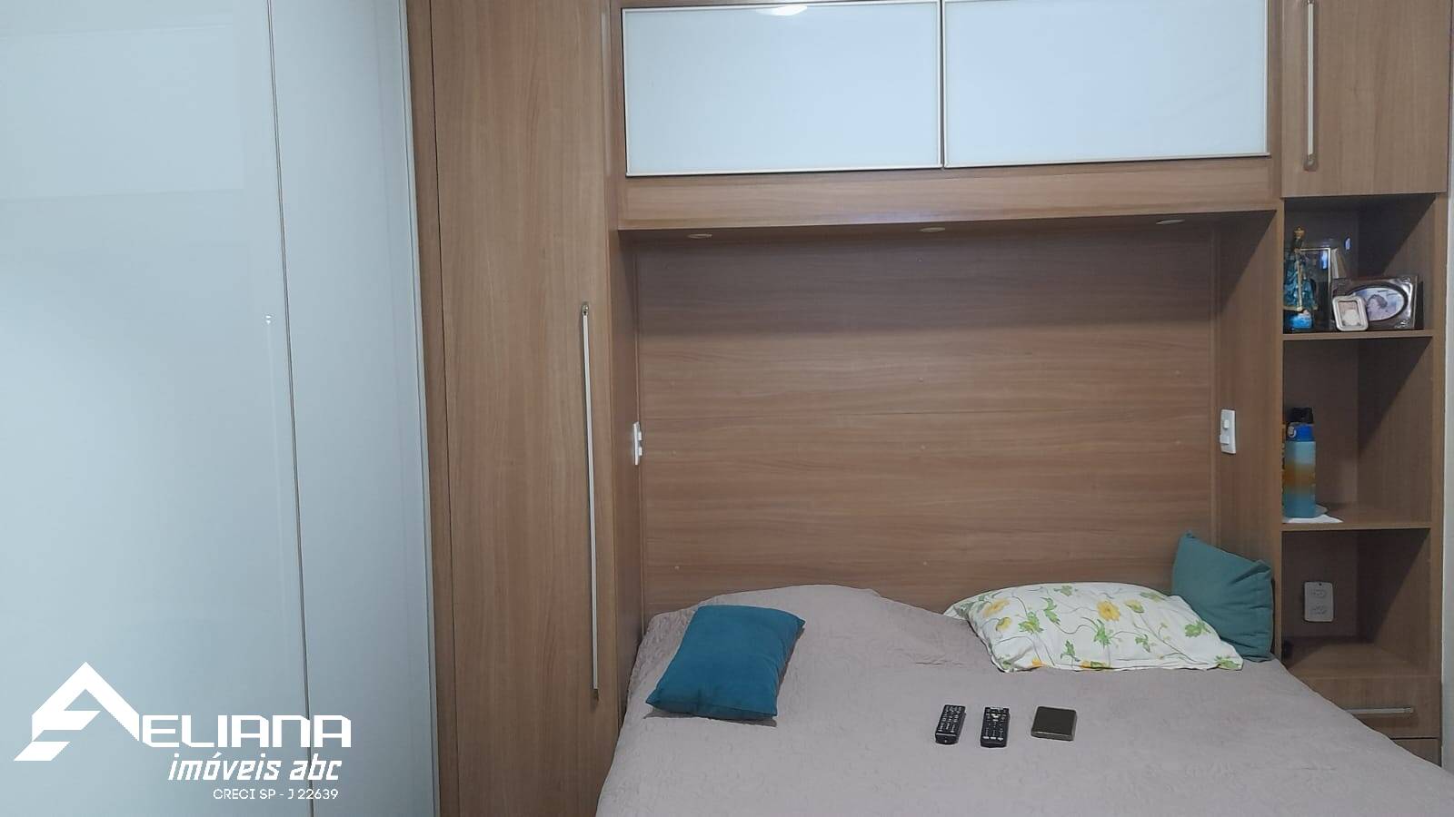 Apartamento à venda com 2 quartos, 74m² - Foto 7