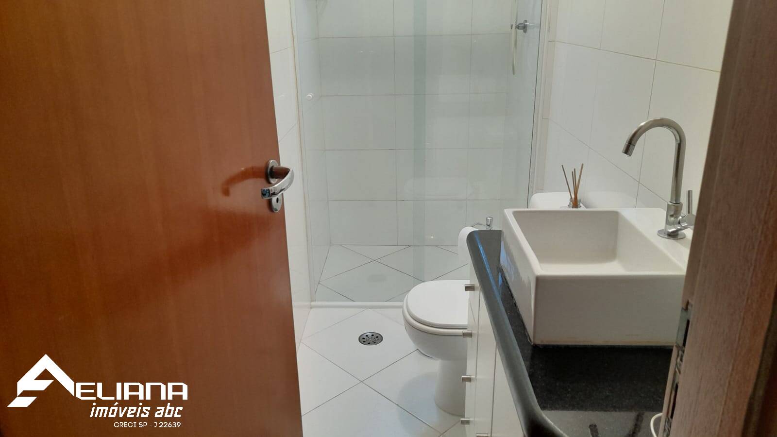 Apartamento à venda com 2 quartos, 74m² - Foto 16