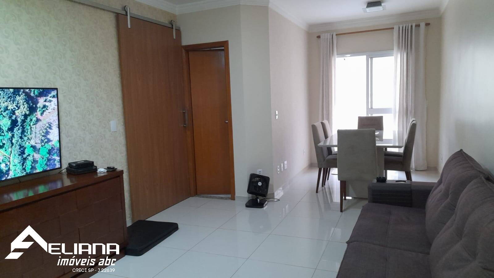 Apartamento à venda com 2 quartos, 74m² - Foto 3