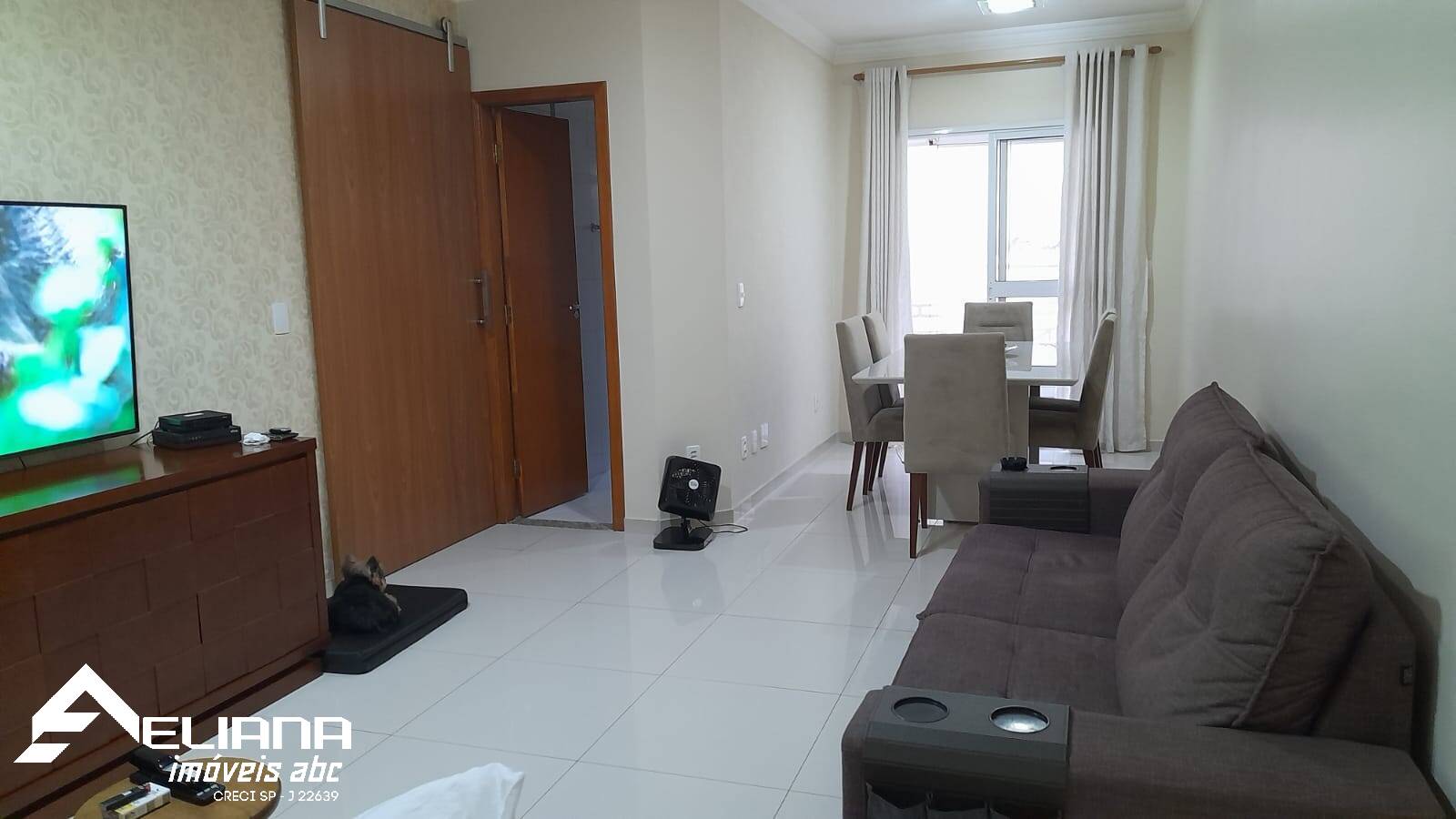 Apartamento à venda com 2 quartos, 74m² - Foto 2