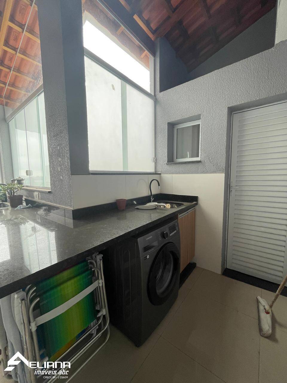 Apartamento à venda com 2 quartos, 90m² - Foto 1