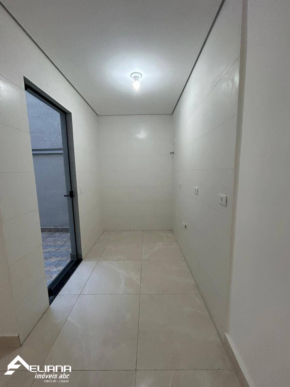 Apartamento à venda com 2 quartos, 43m² - Foto 4