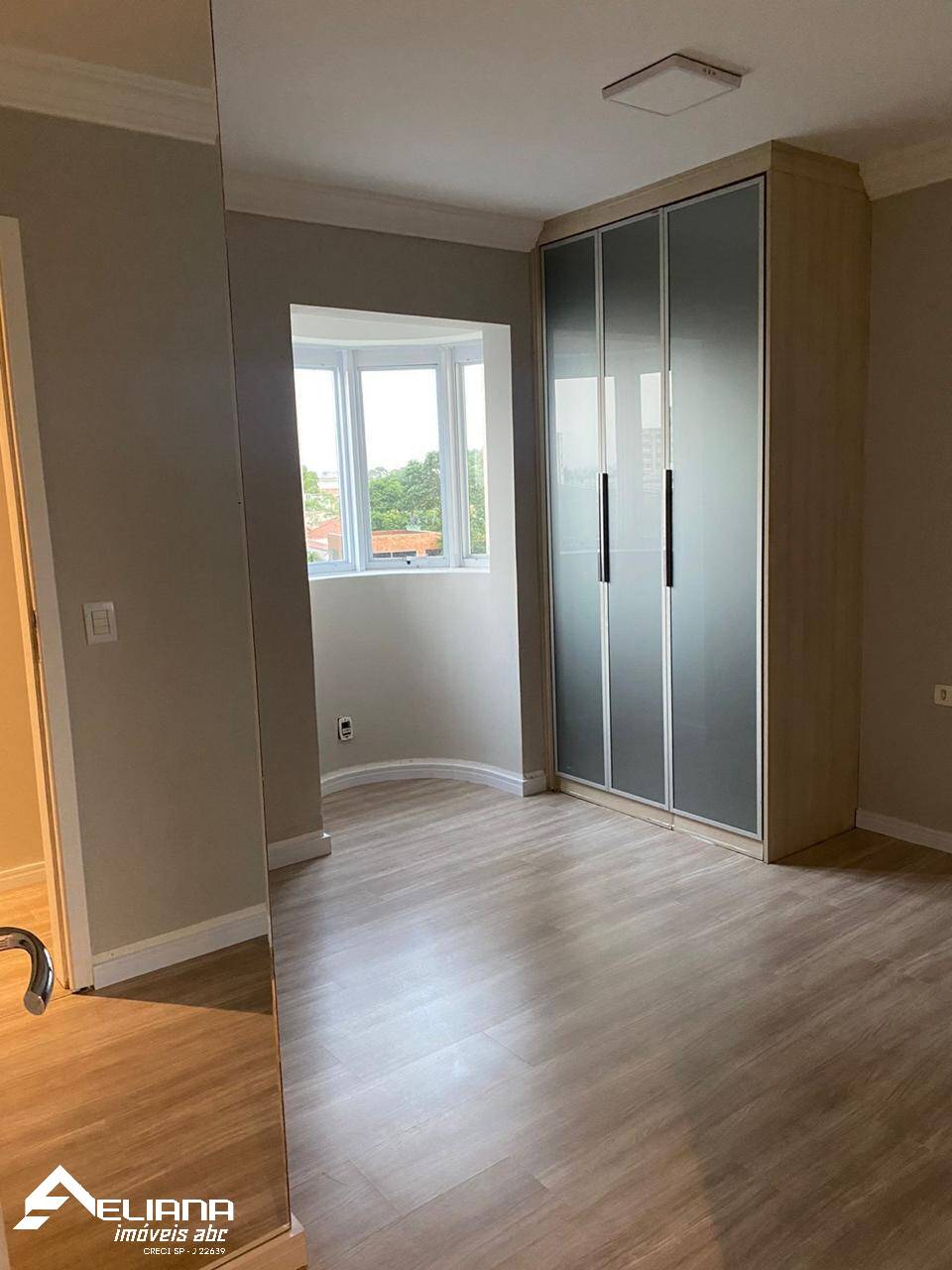 Apartamento à venda com 3 quartos, 110m² - Foto 12