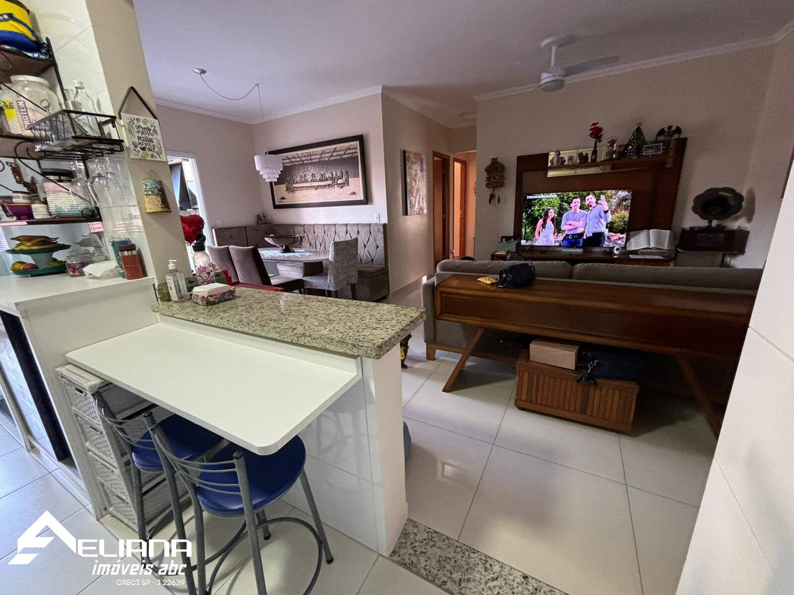 Apartamento à venda com 3 quartos, 89m² - Foto 3