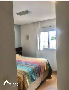 Apartamento à venda com 3 quartos, 74m² - Foto 4