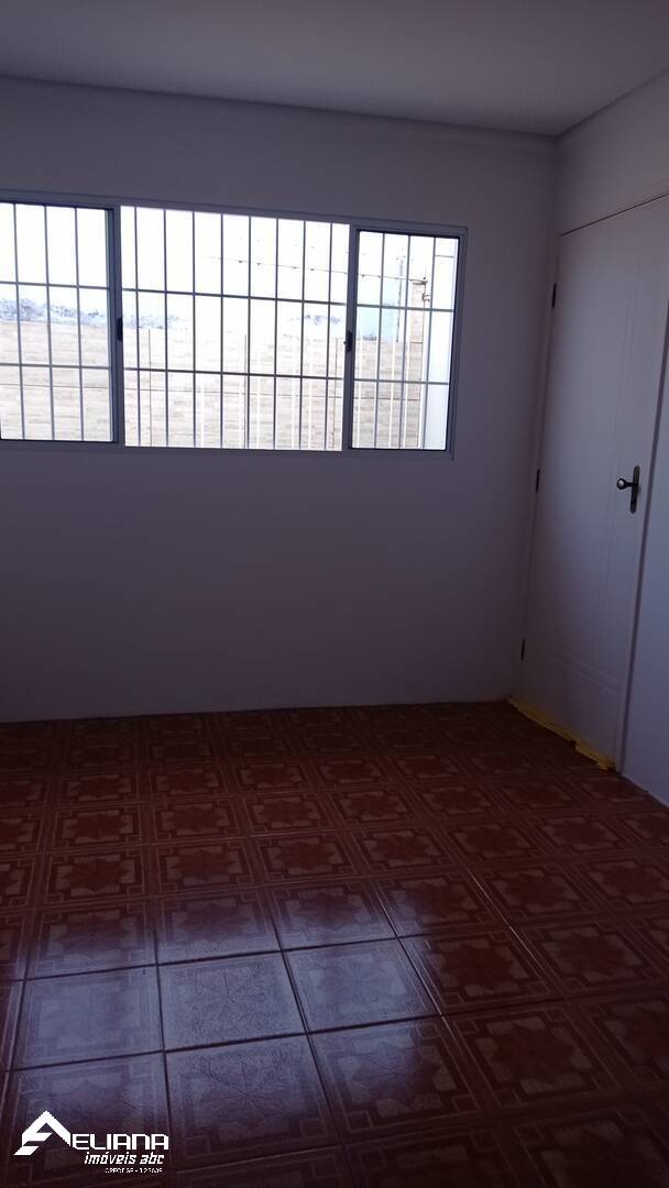 Casa para alugar com 2 quartos, 117m² - Foto 10