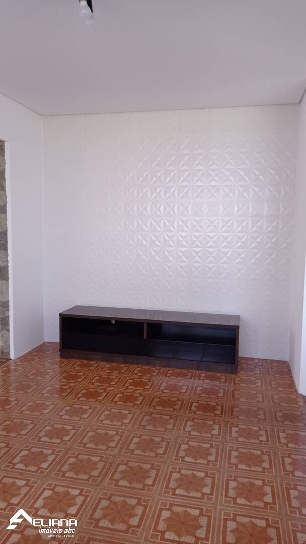 Casa para alugar com 2 quartos, 117m² - Foto 11