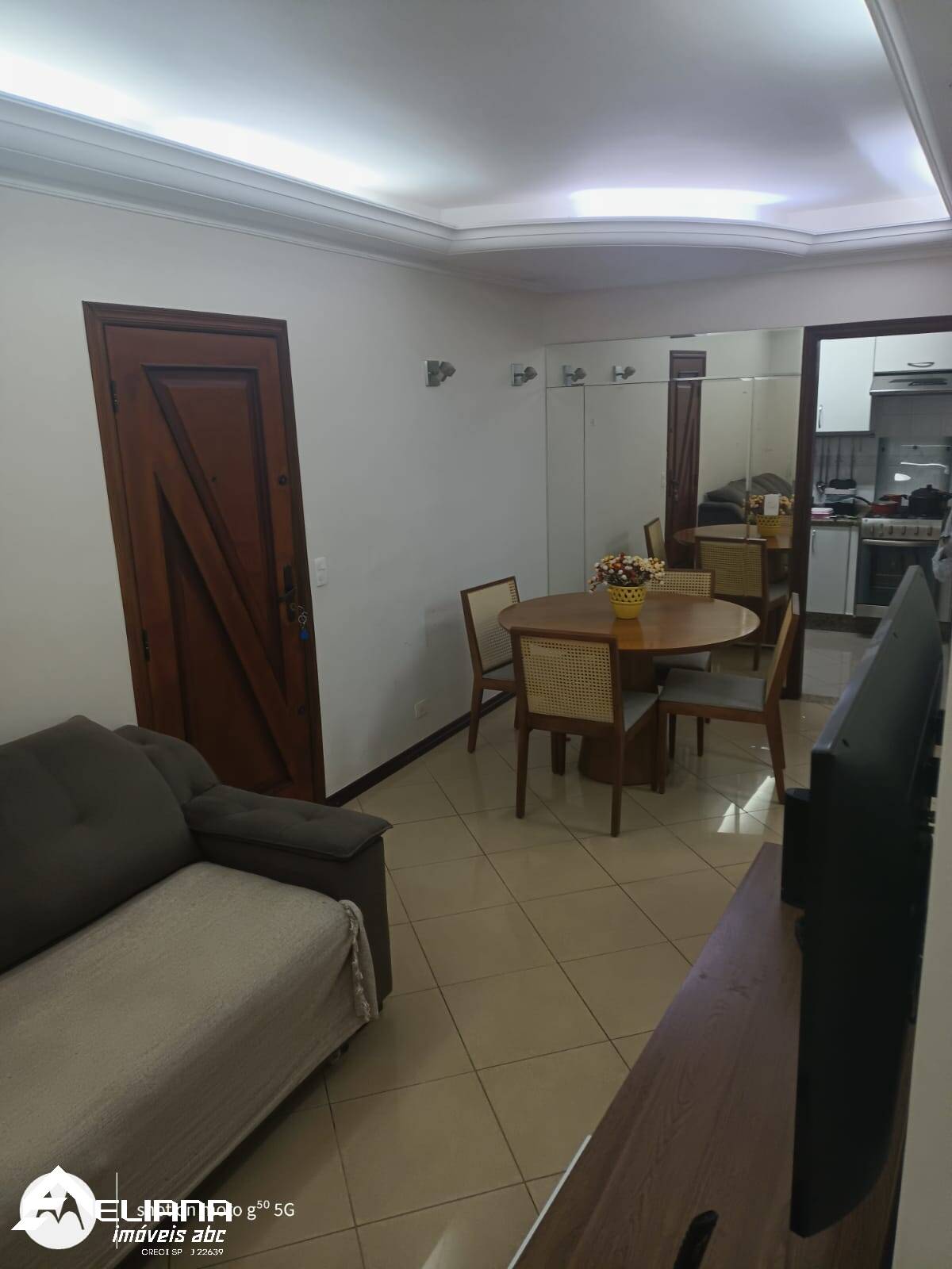 Apartamento à venda com 2 quartos, 63m² - Foto 1