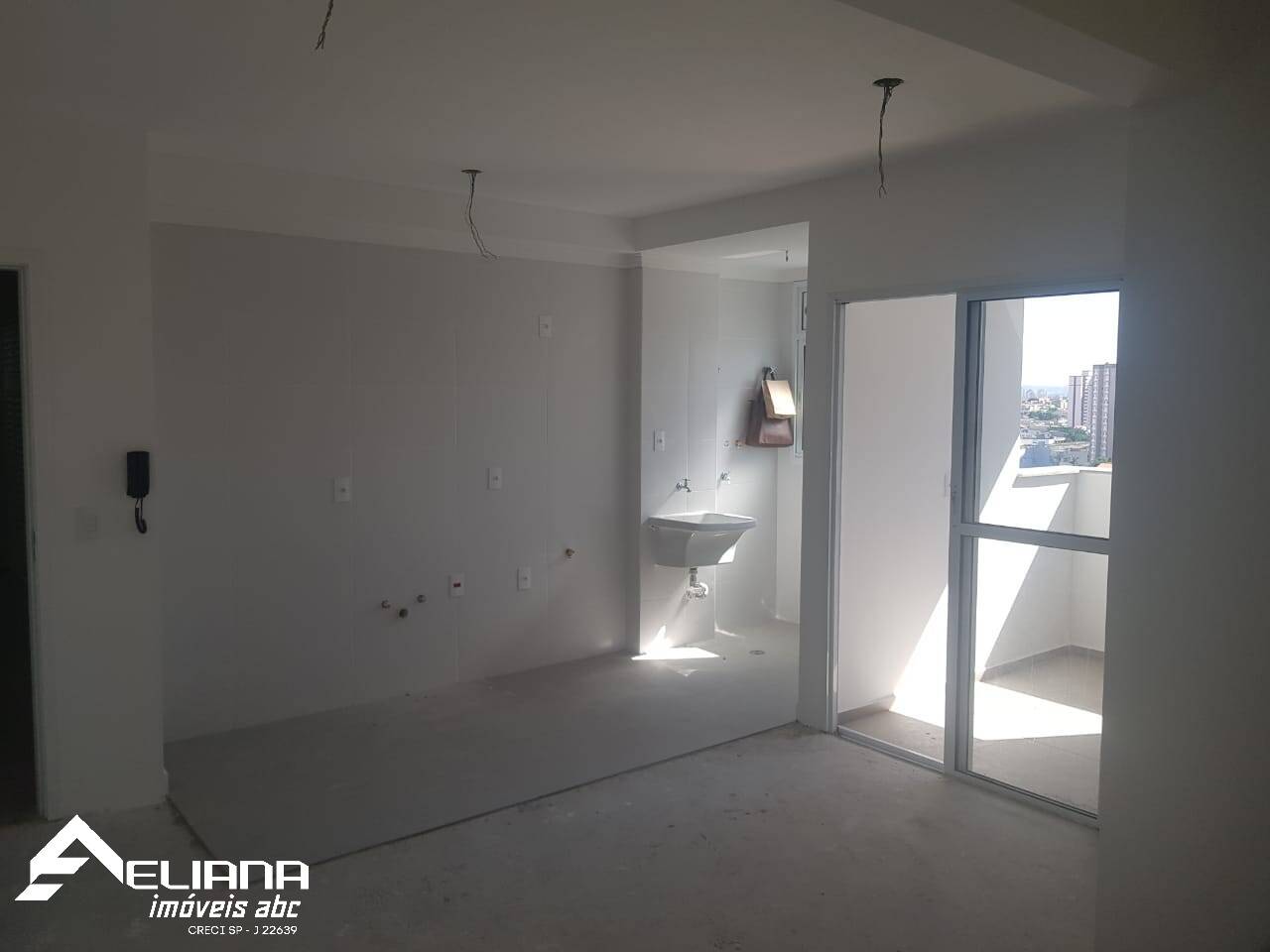 Apartamento à venda com 2 quartos, 58m² - Foto 7