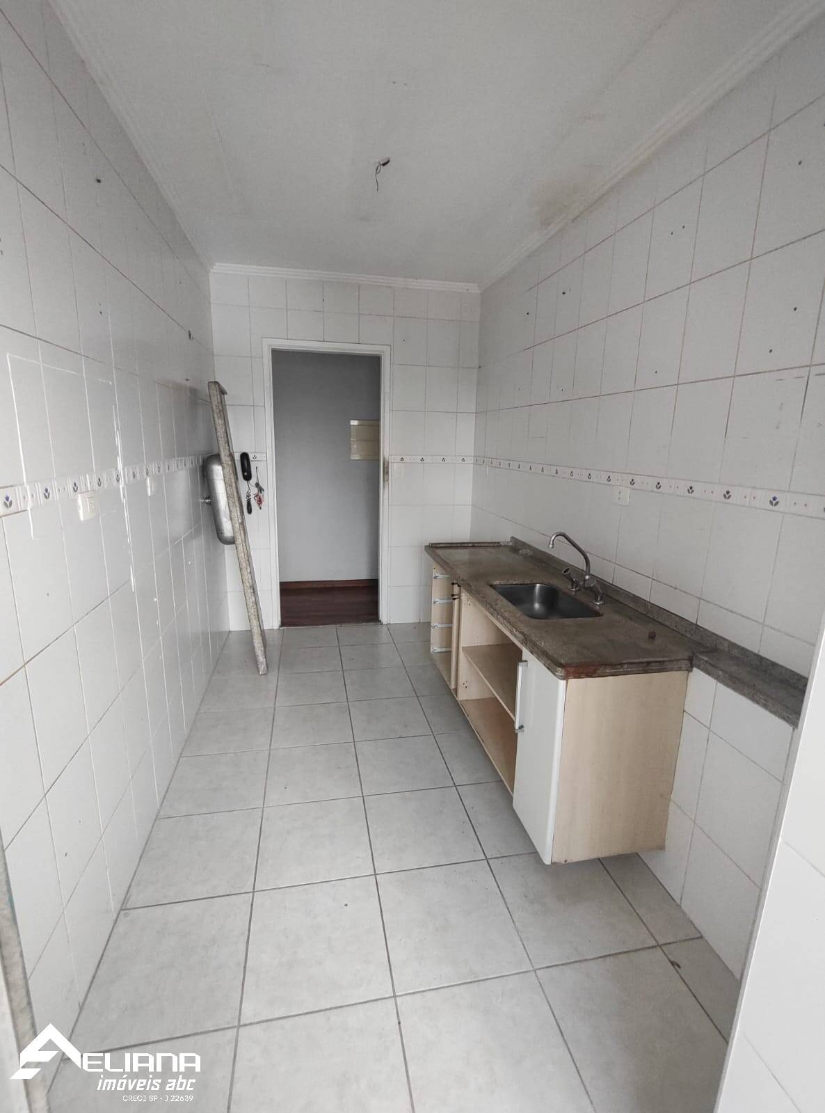 Apartamento à venda com 3 quartos, 95m² - Foto 7