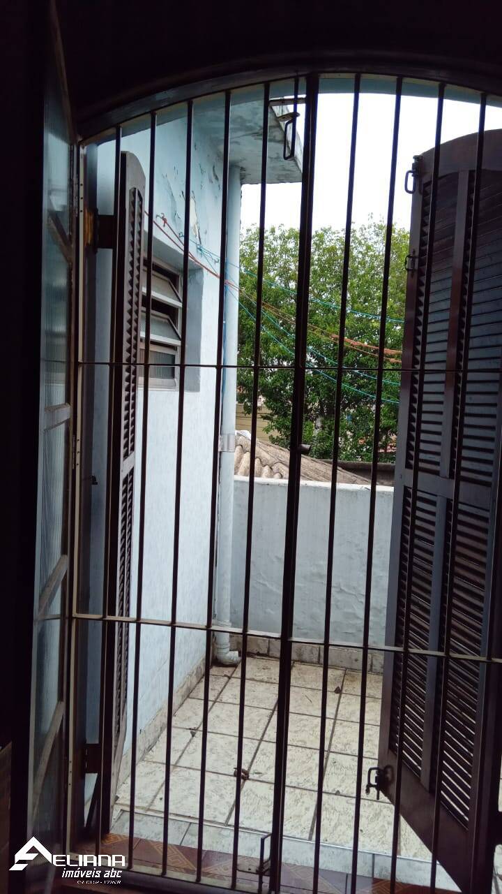 Sobrado à venda com 2 quartos, 112m² - Foto 13