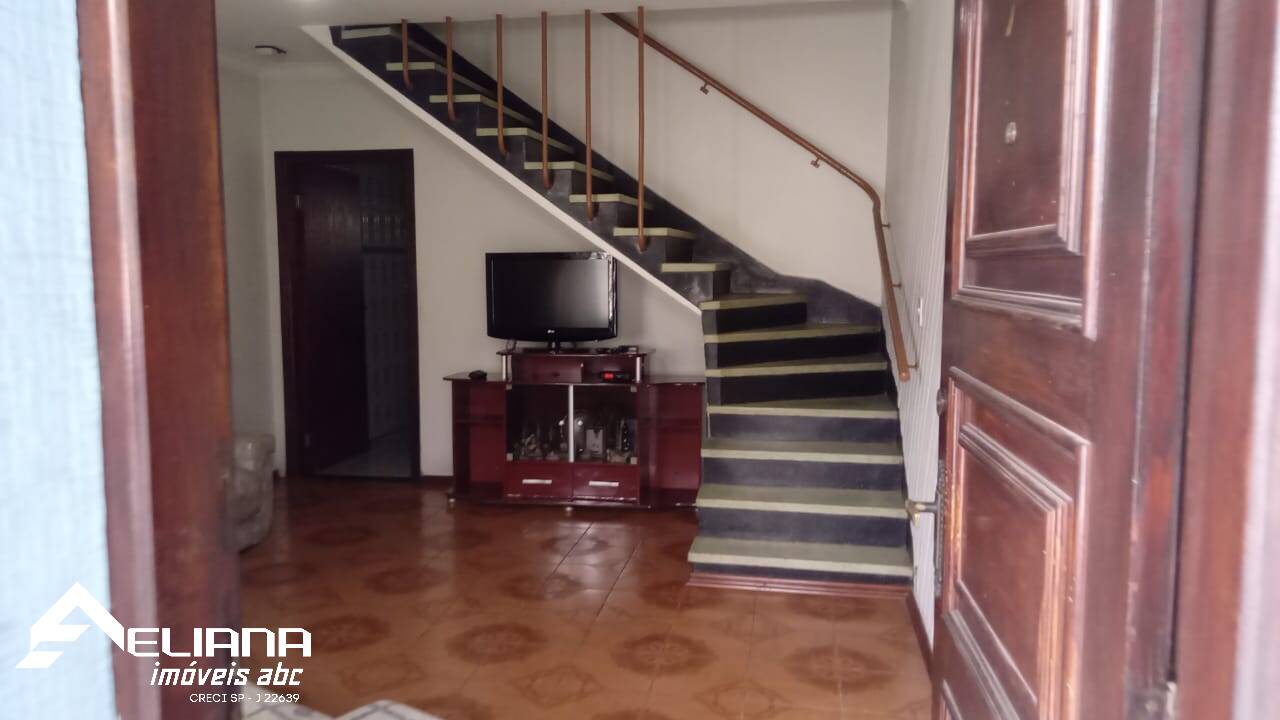 Sobrado à venda com 2 quartos, 112m² - Foto 1