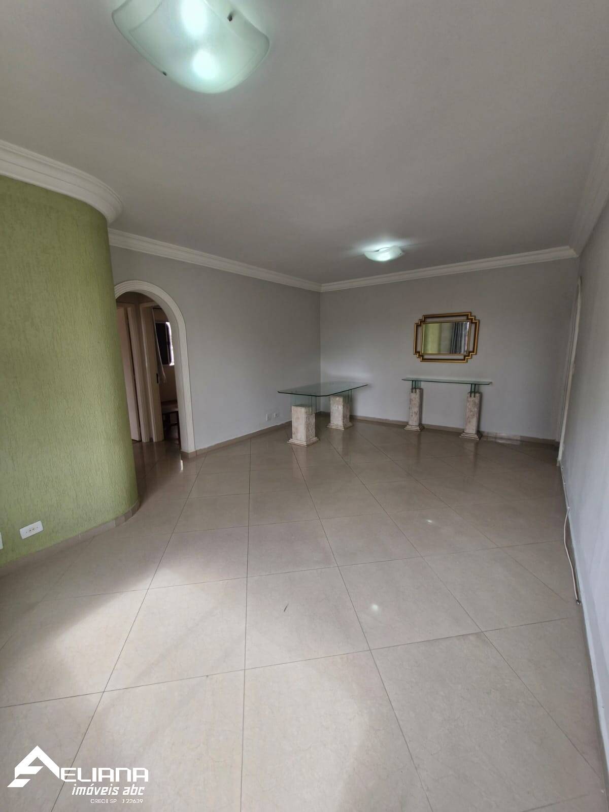 Apartamento para alugar com 2 quartos, 80m² - Foto 2